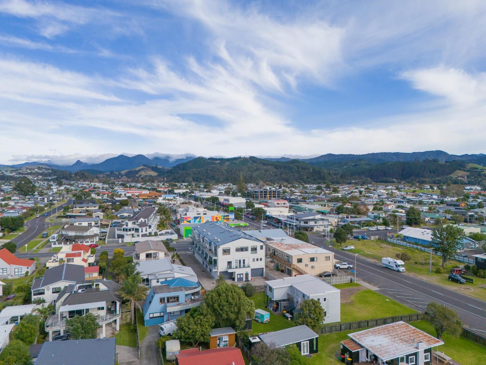 Coast Awhile - Whangamata Holiday Home Exteriör bild