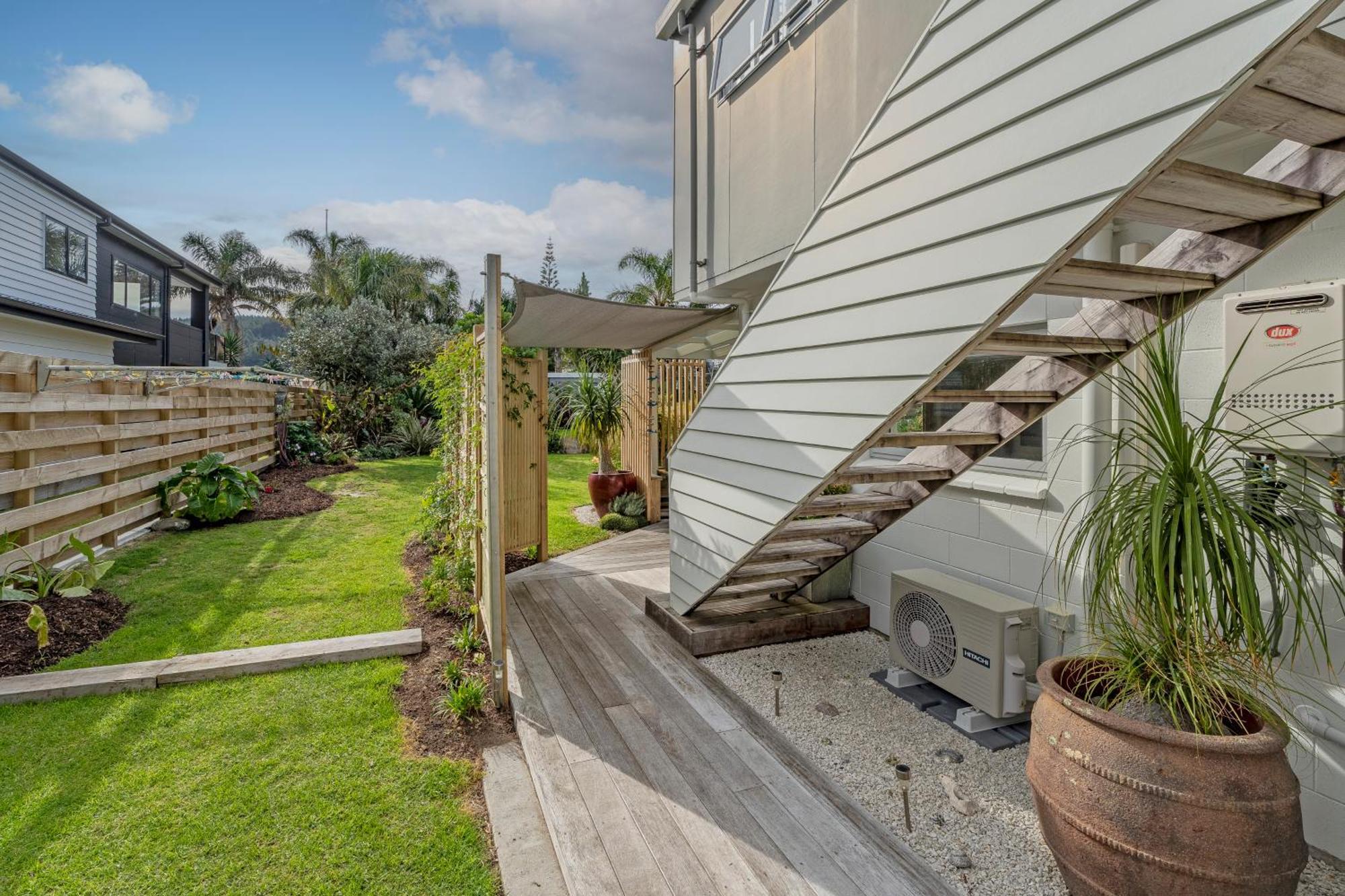 Coast Awhile - Whangamata Holiday Home Exteriör bild